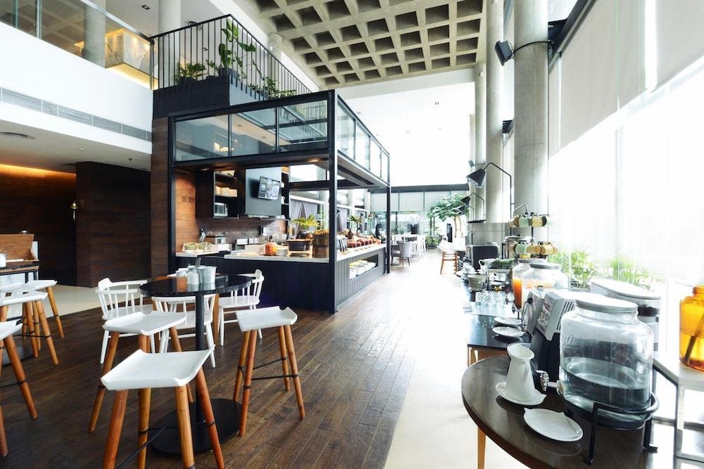 Morrissey Hotel Джакарта Екстер'єр фото